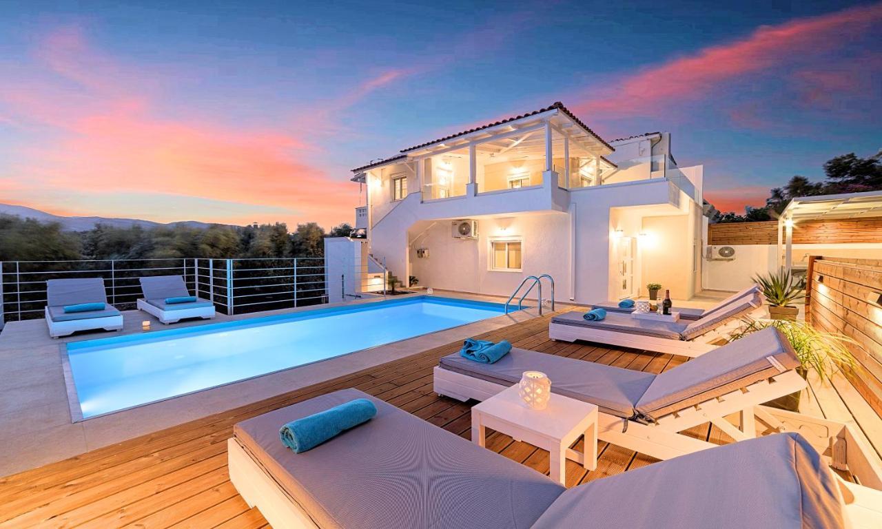 Etoile Heated Pool Вилла *